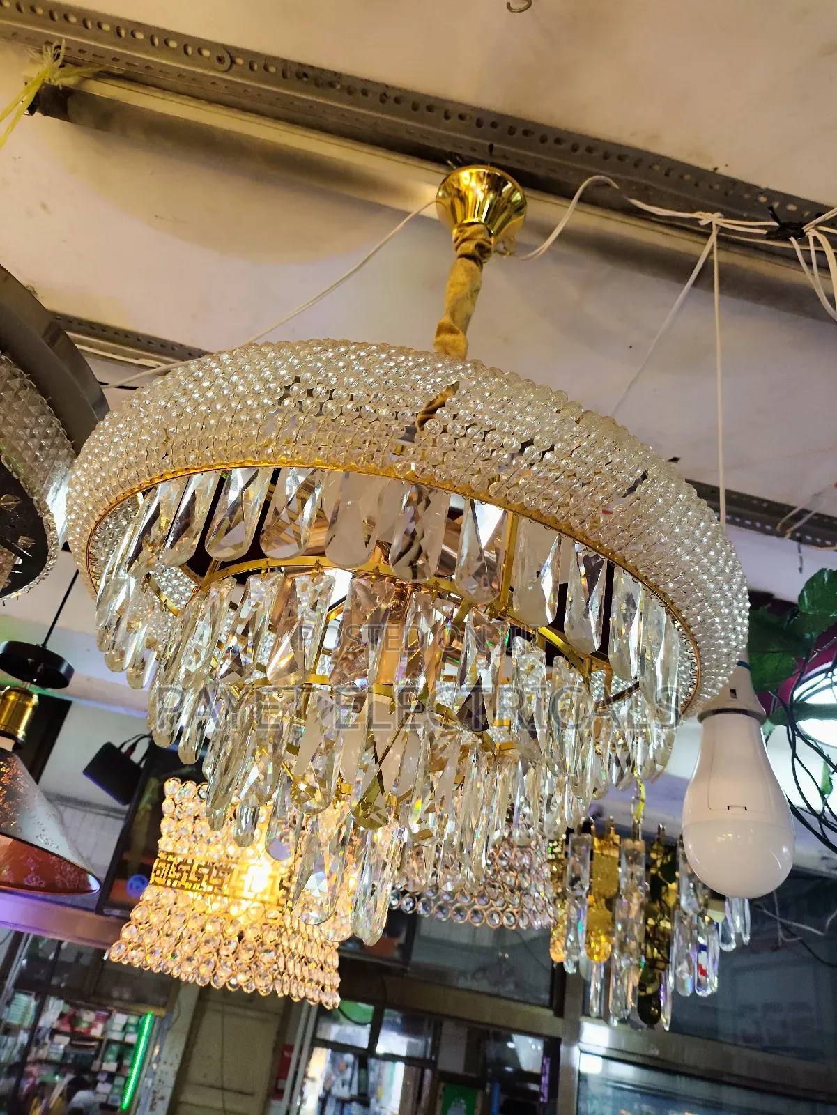 Classy Ceiling Chandelier