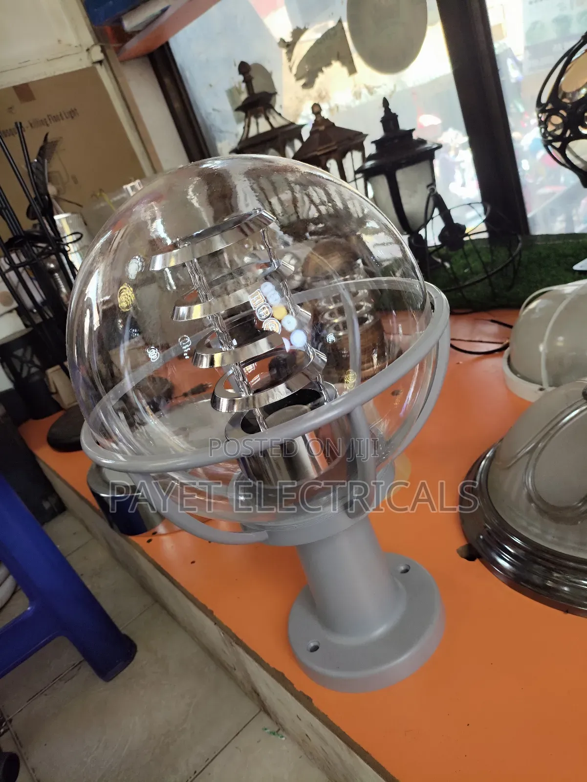 Floral Top Fance Security Light