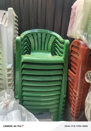 Looked Plastic Chairs Plastic Chairs