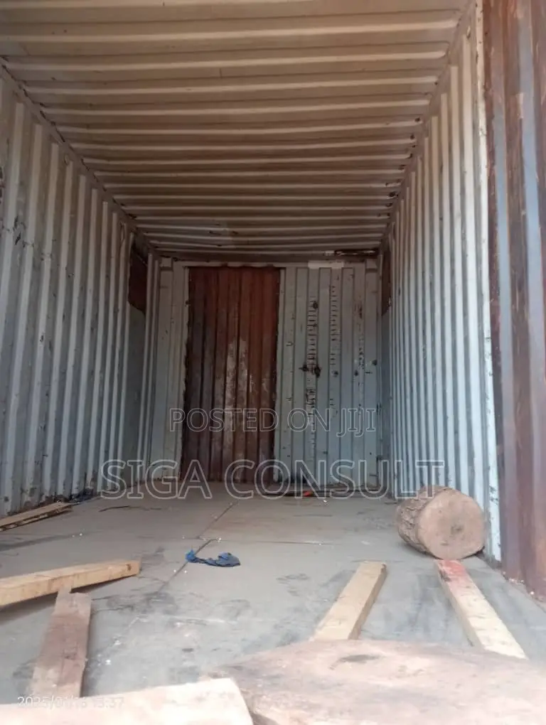 20ft Container Available For