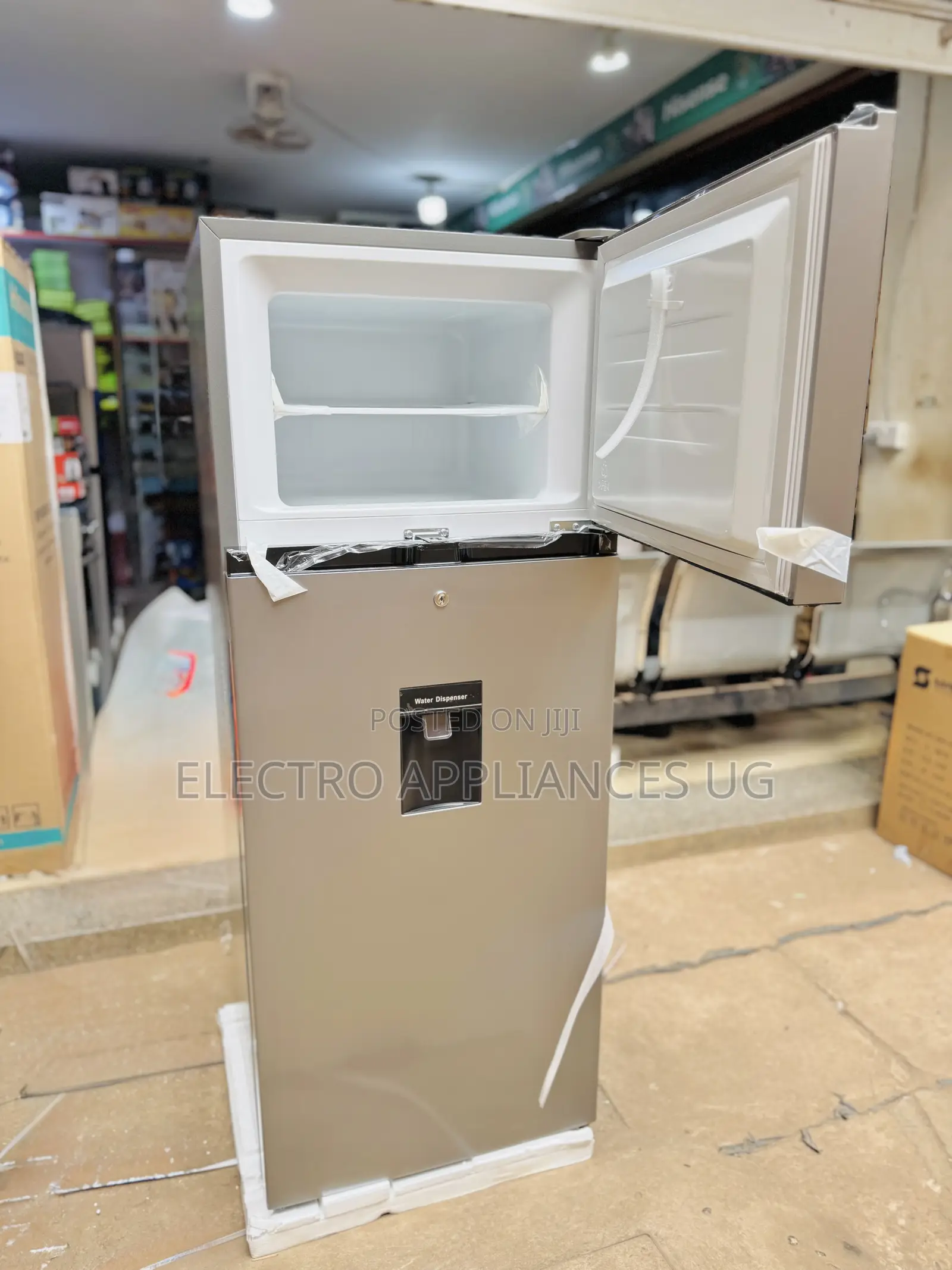 Hisense 270litre Double Door Refrigerator.
