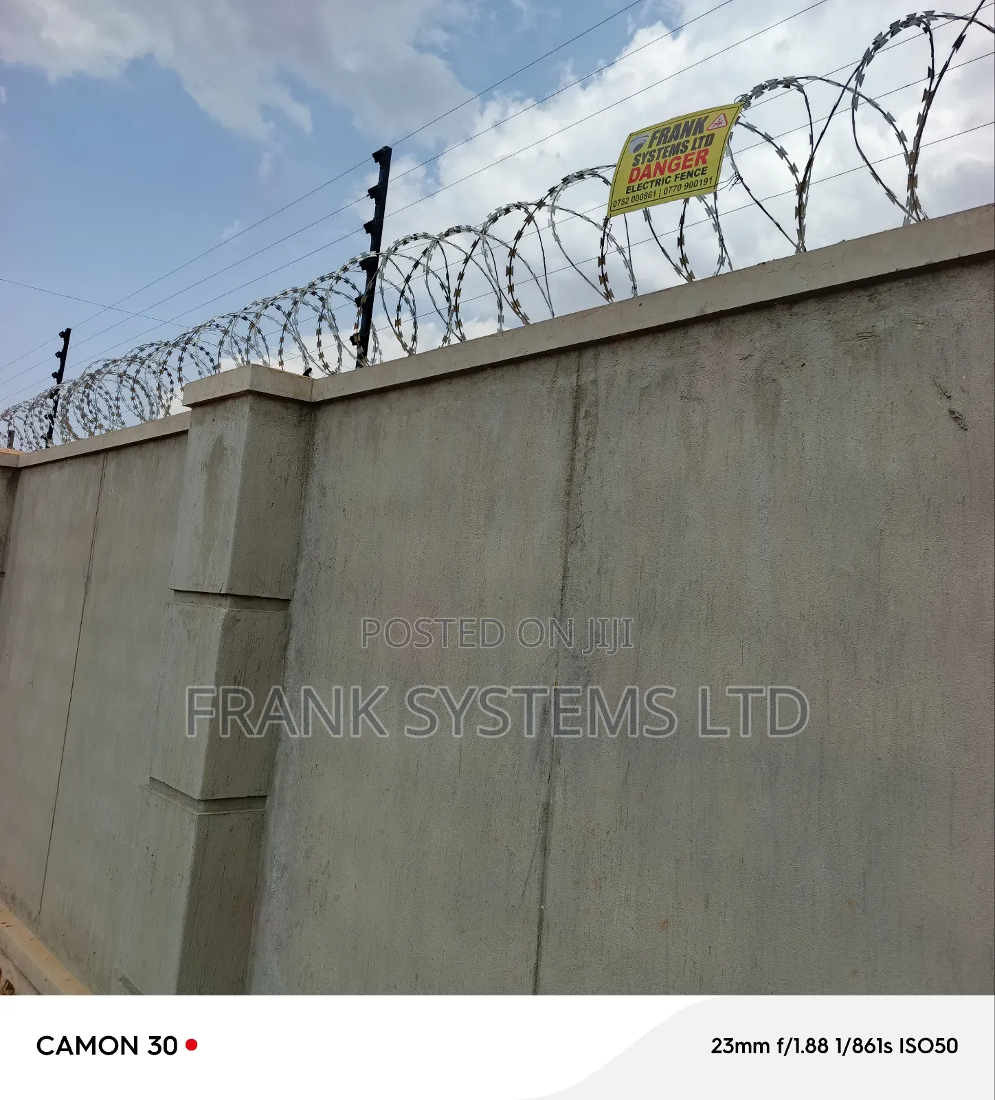 Electric Fence System With Shocking Voltage