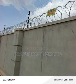 Electric Fence System With Shocking Voltage