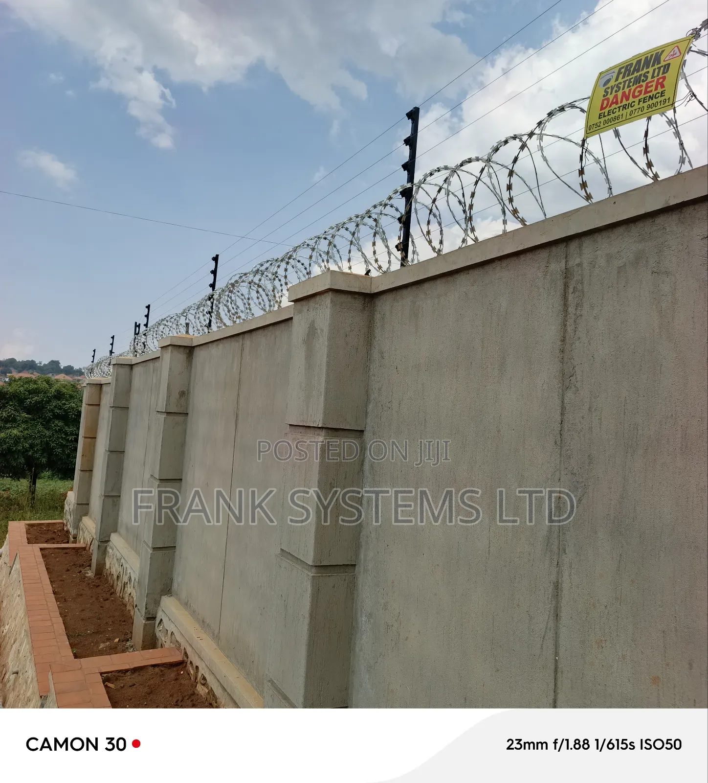 Electric Fence System With Shocking Voltage