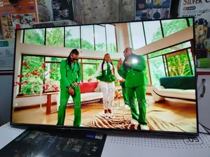 50 Inches Led Chiq Smart Android Digital Flat Screen.