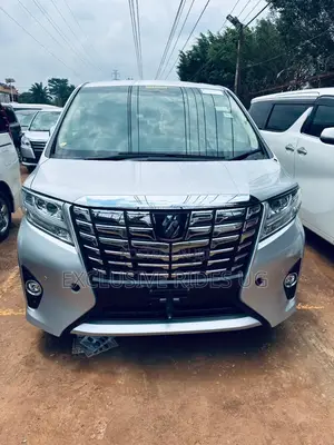 Toyota Alphard 2018 Silver