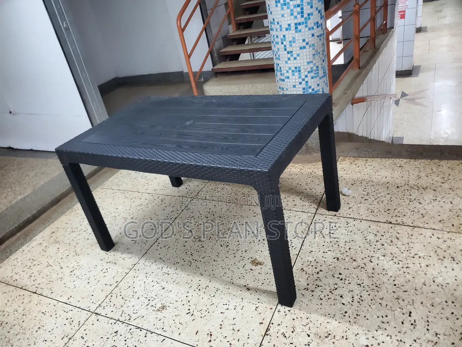 Black Restaurant/Hotel /Bar/Beach Plastic Table