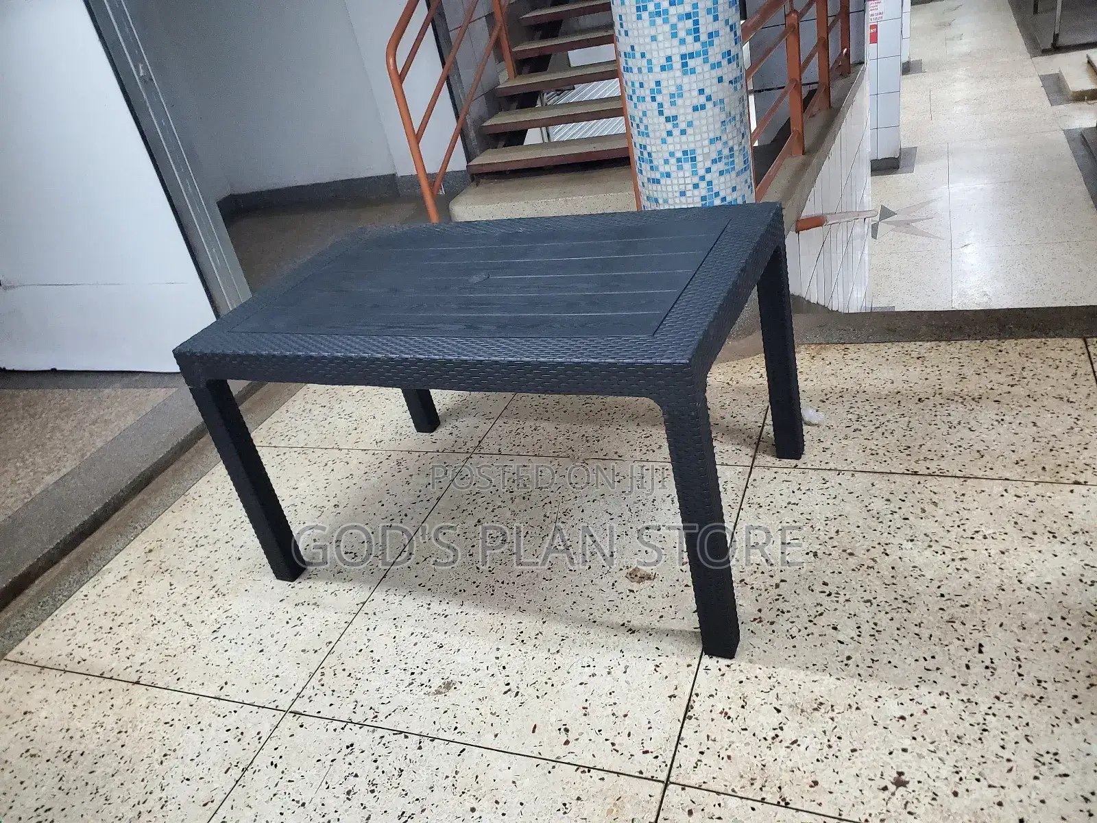 Black Restaurant/Hotel /Bar/Beach Plastic Table