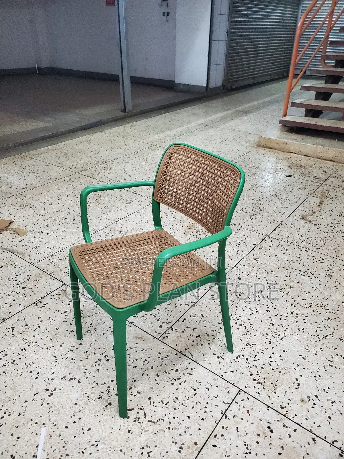Multipurpose Plastic Chairs Armed Green