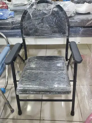 Commode Chair