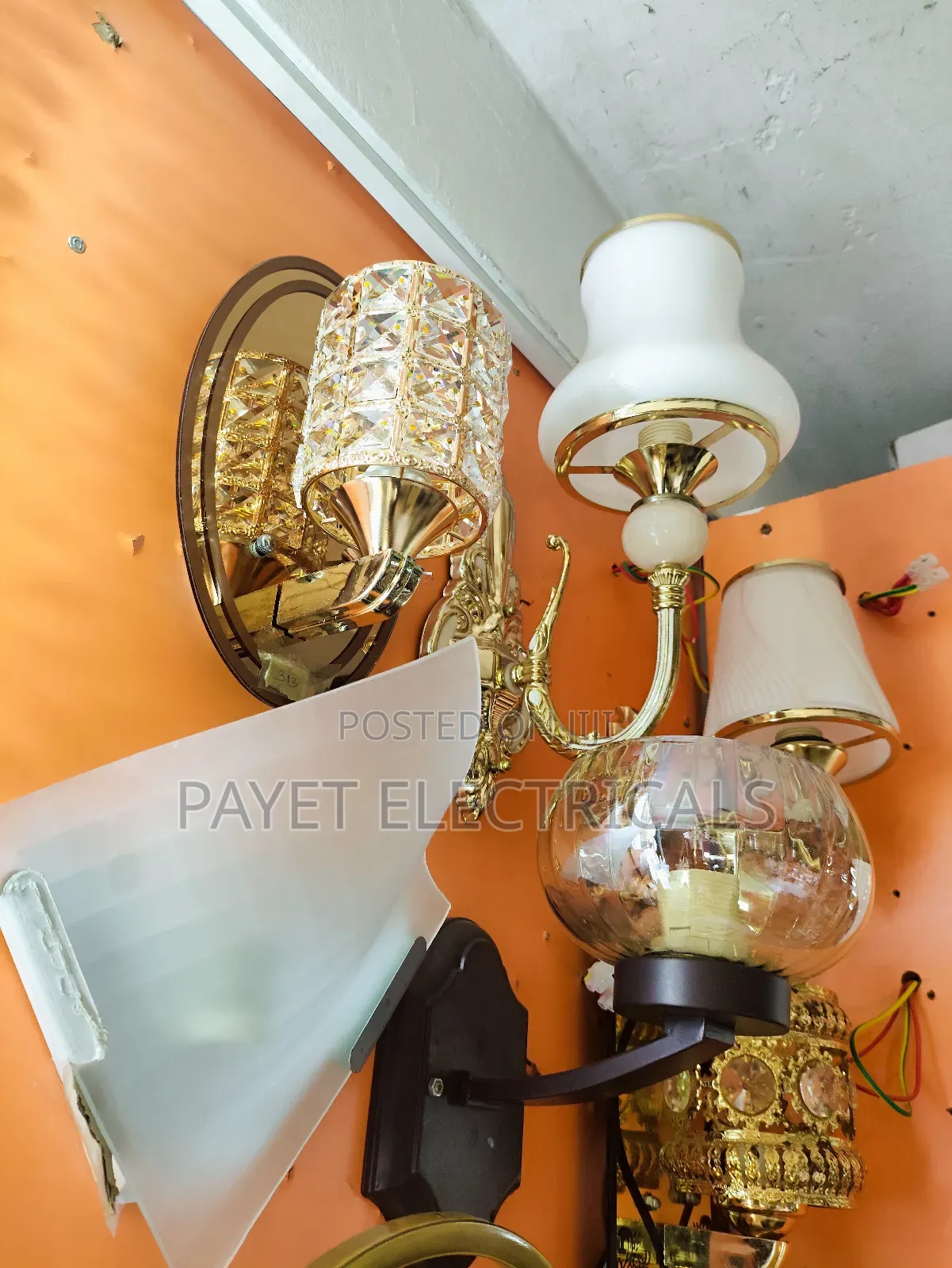 Simple Classic Wall Light