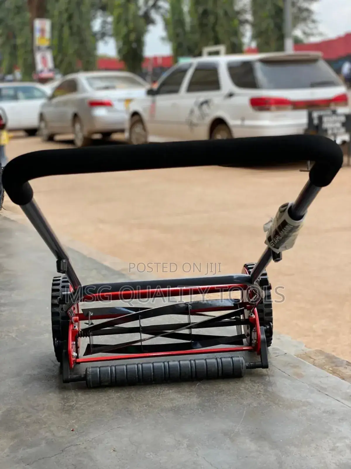 Manual Grass Cutter