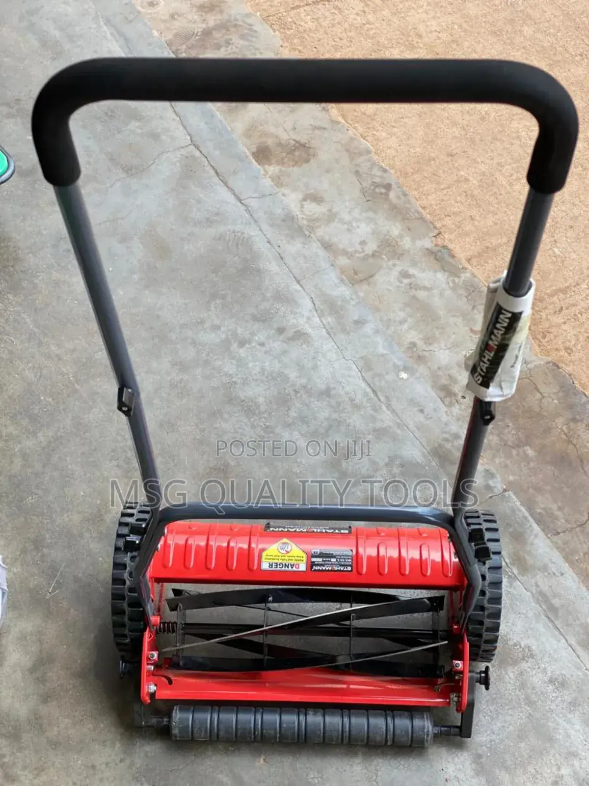 Manual Grass Cutter