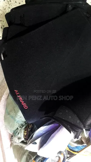 Toyota Alphard Dashboard Cover
