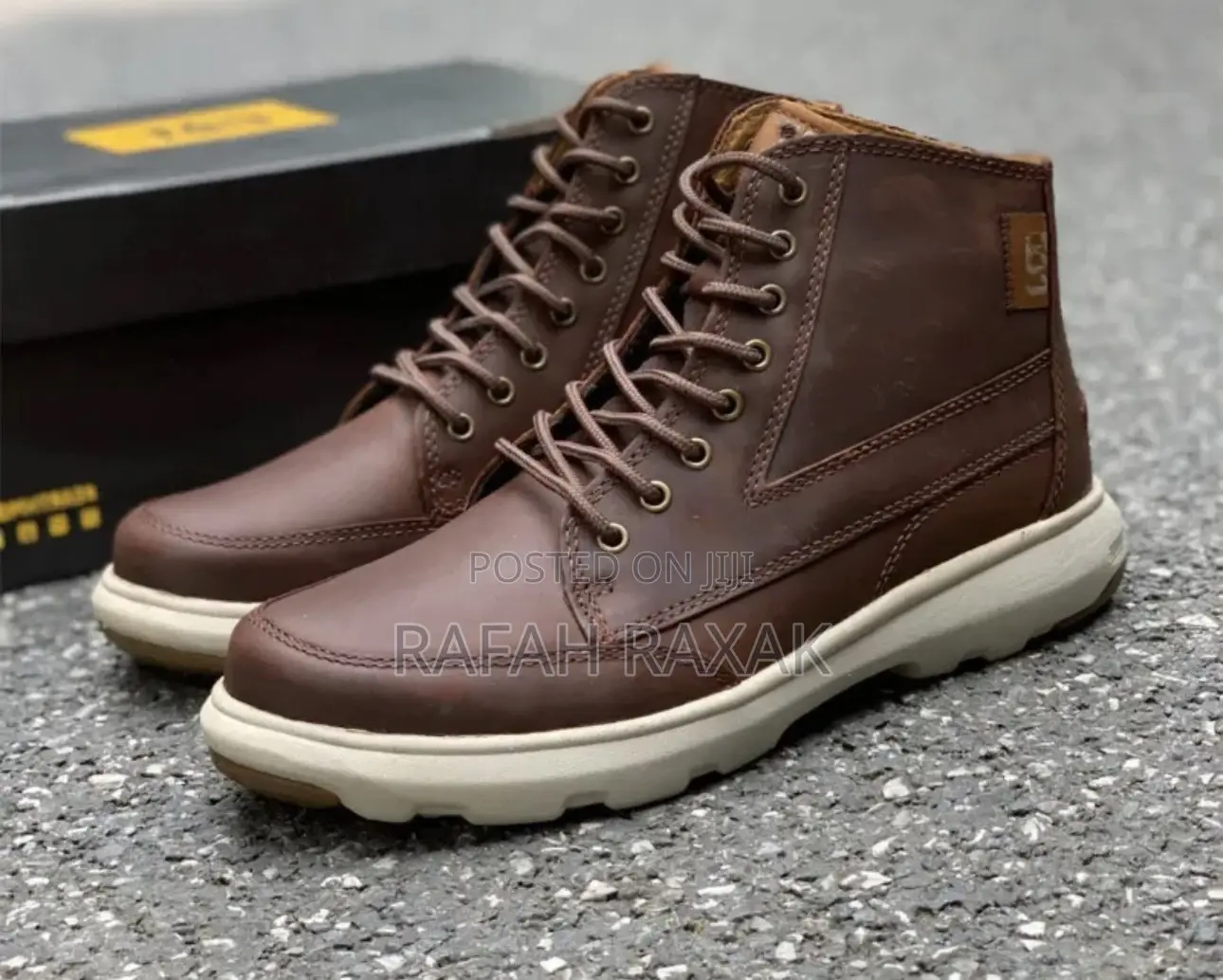Men’S Classic Brown Caterpillar Leather Boots