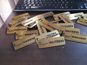 Nametags.Gold Silver