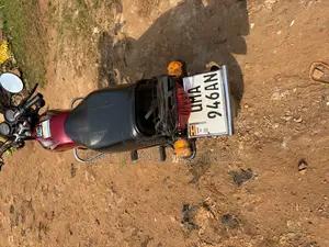 New Bajaj Boxer 2025 Red