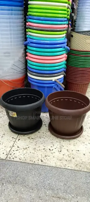 Stackable Plastic Flower Pots