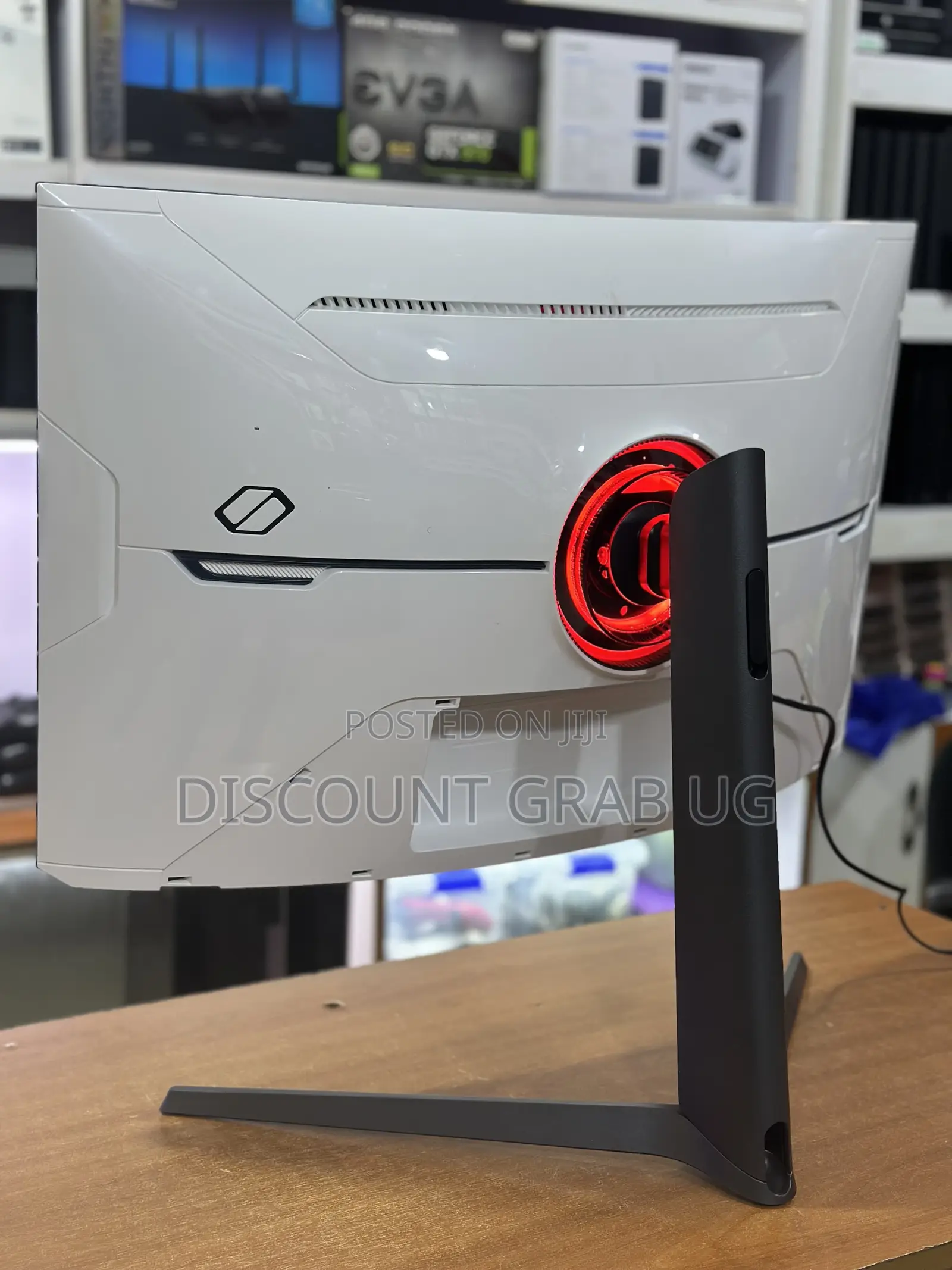 Samsung Odyssey G8 32” 240hz