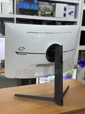 Samsung Odyssey G8 32” 240hz