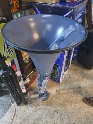 Cortina Megaphone