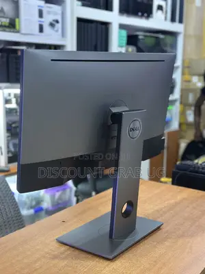 Dell 27” Ips Monitor U2717d