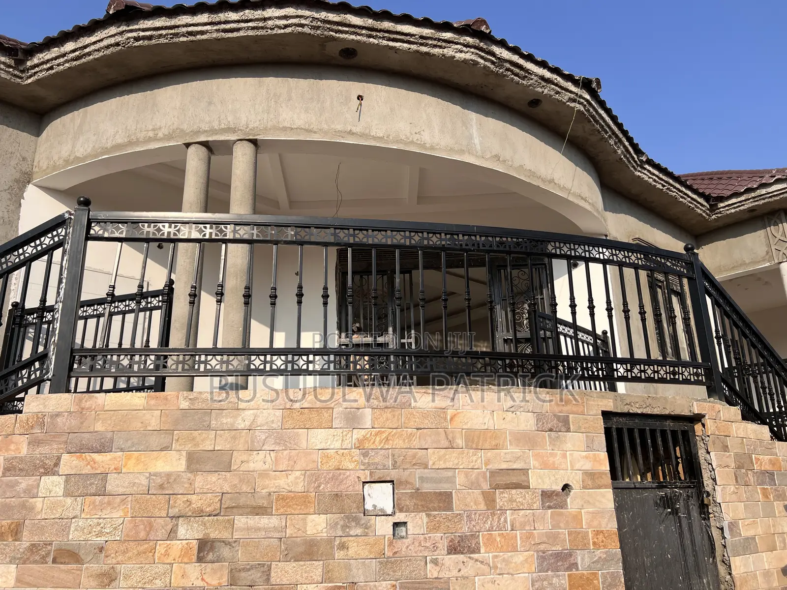 Double Balcony Grill