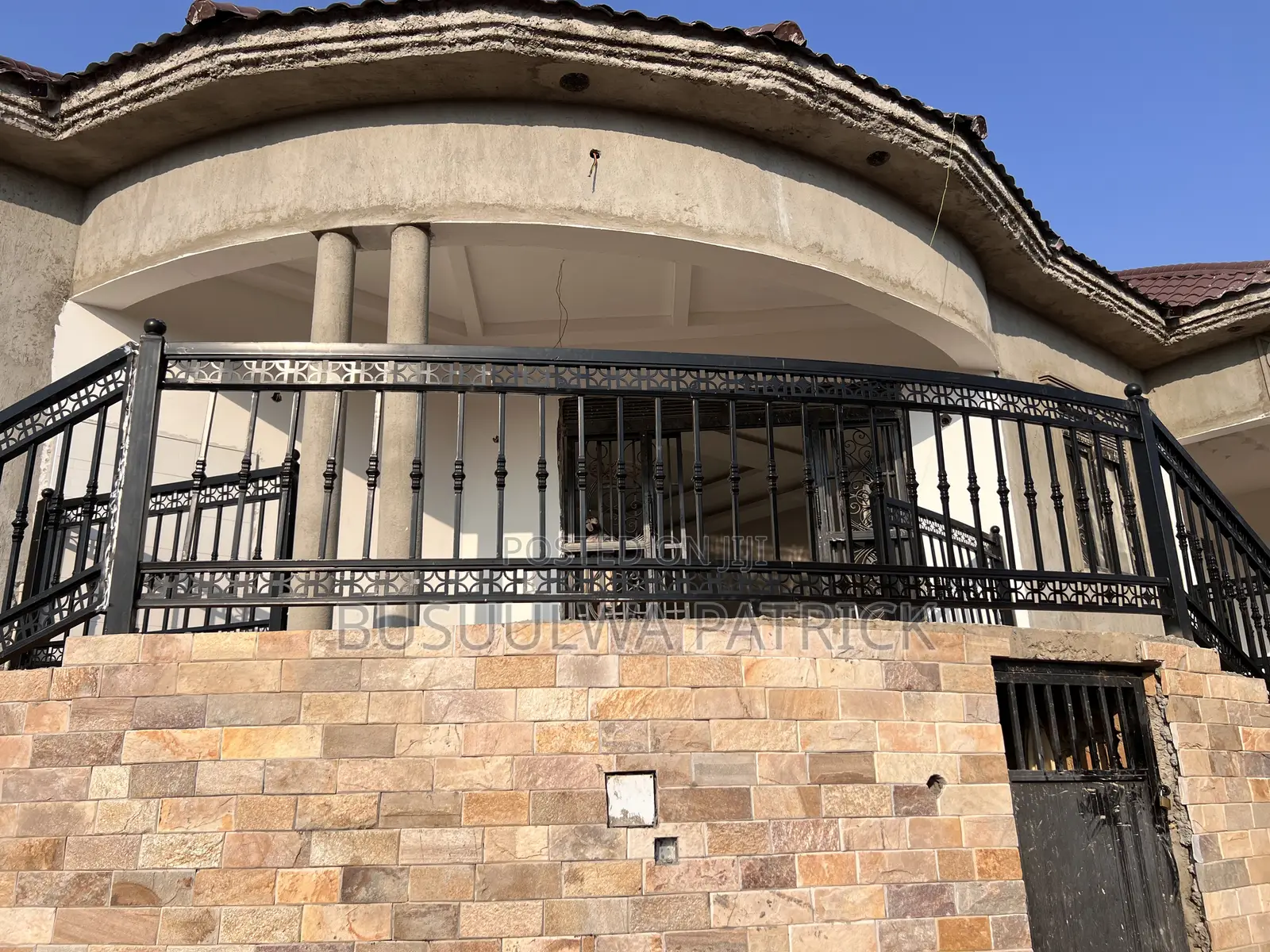 Double Balcony Grill