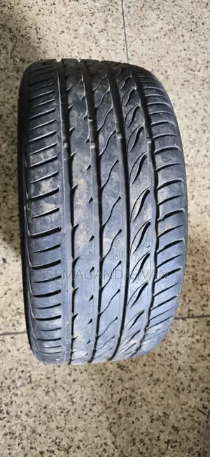 235/35r19 Used FRD Tyre