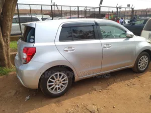 Toyota IST 2010 Silver