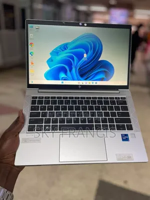 Laptop HP EliteBook 830 G8 16GB Intel Core i7 SSD 512GB