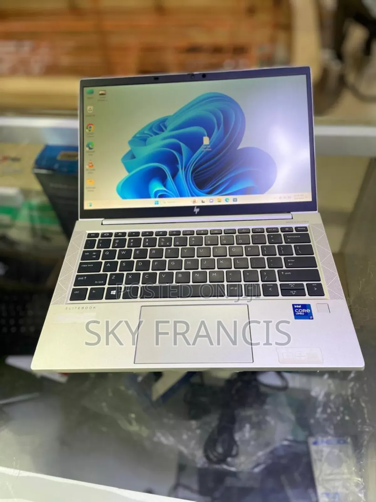 Laptop HP EliteBook 830 G8 16GB Intel Core i7 SSD 512GB