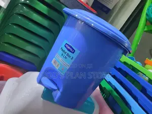 6litres Plastic Dust Bins Step On