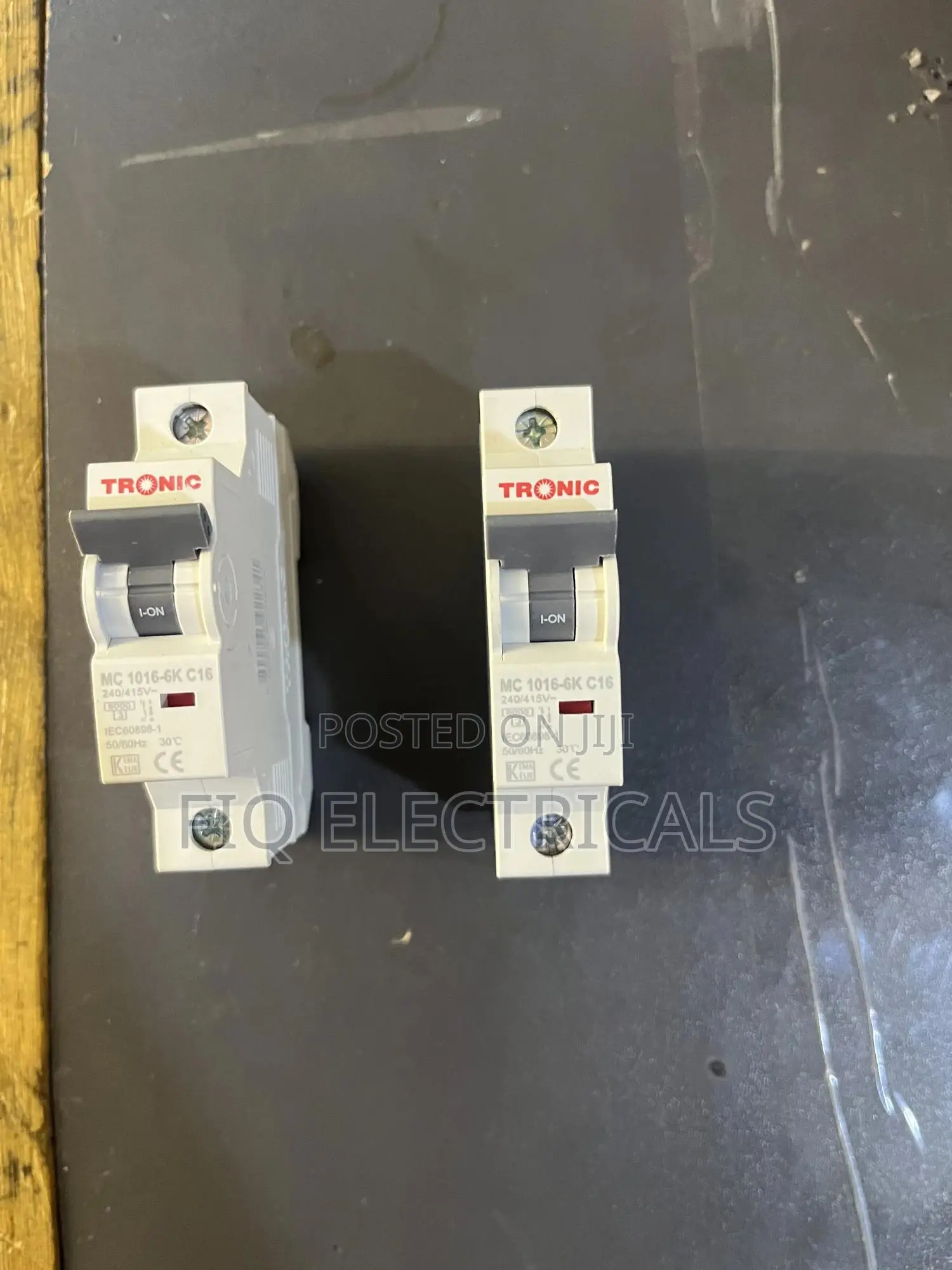Single Breakers