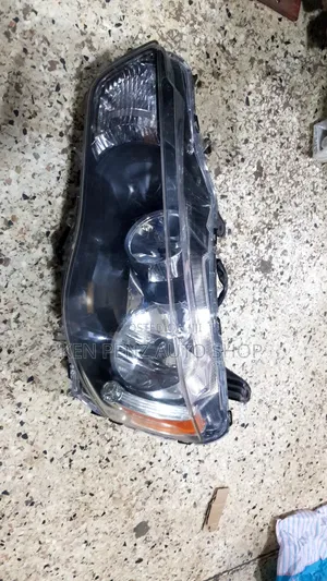 Mitsubishi Outlander 2011 - 2013 Headlamp