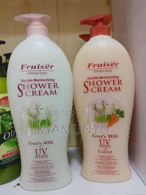 Fruiser Double Moisturising Shower Gels
