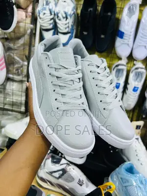 Ladies Sneakers