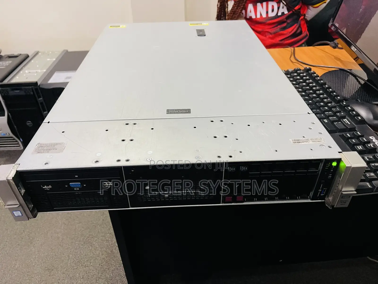 Server HP ProLiant DL380 Gen9 128GB Intel Xeon HDD+SSD 500GB