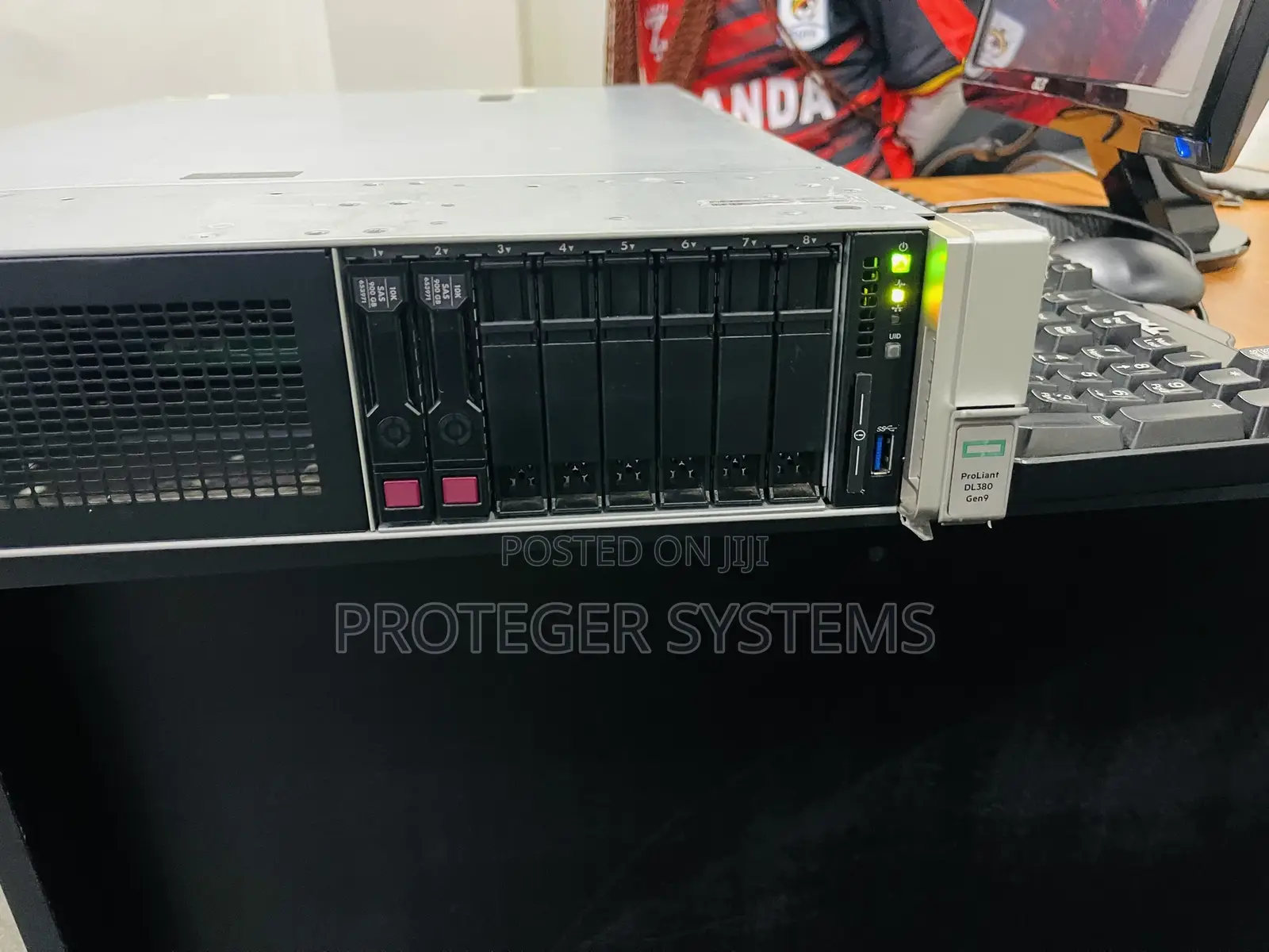 Server HP ProLiant DL380 Gen9 128GB Intel Xeon HDD+SSD 500GB