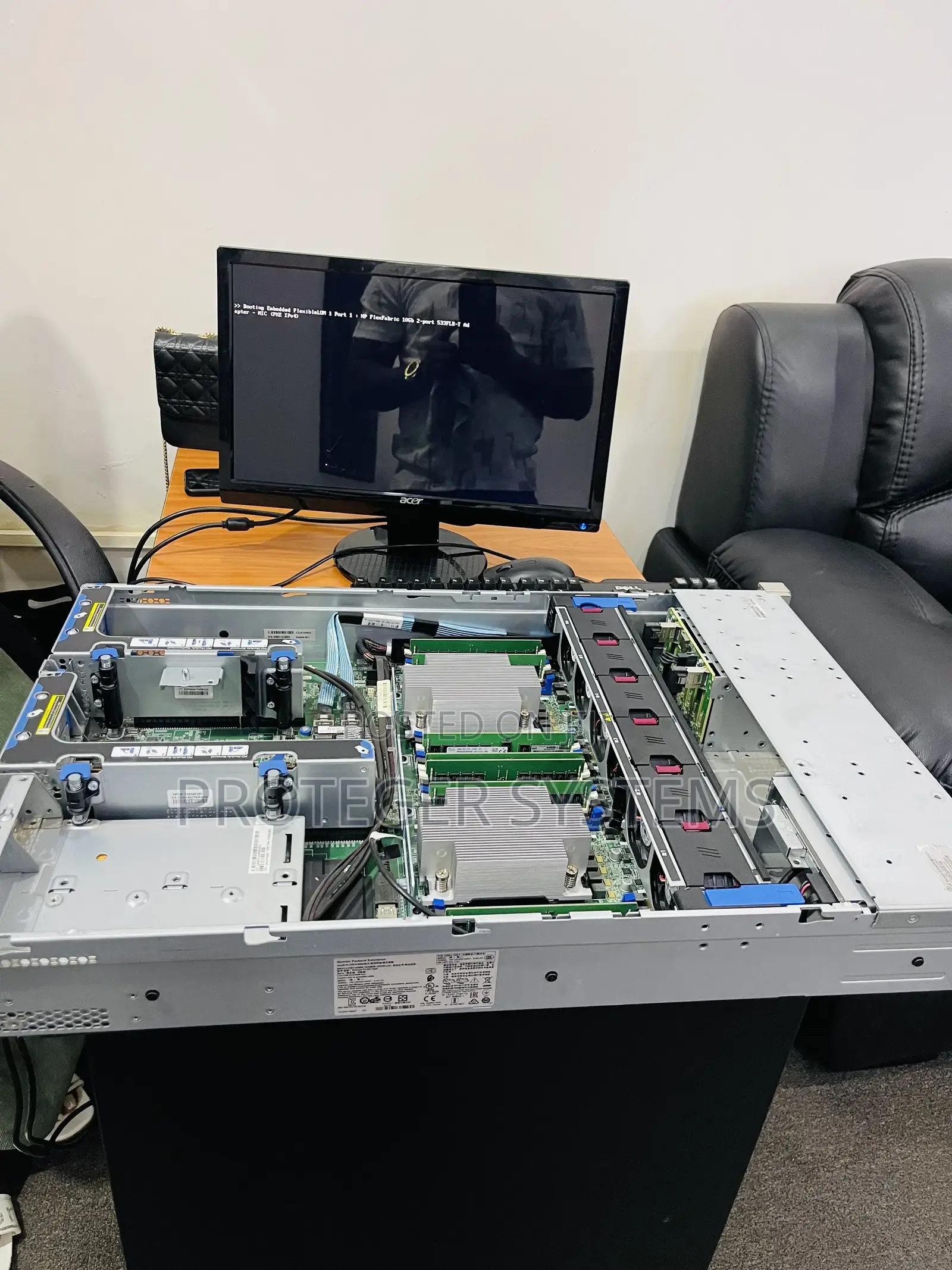 Server HP ProLiant DL380 Gen9 128GB Intel Xeon HDD+SSD 500GB