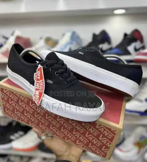 New Super Classic Vans Off The Wall Sneakers