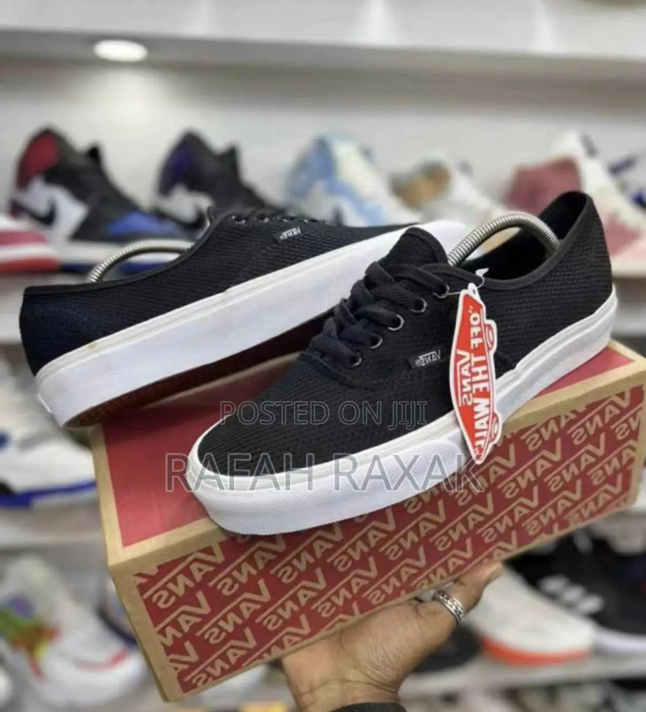 New Super Classic Vans Off The Wall Sneakers