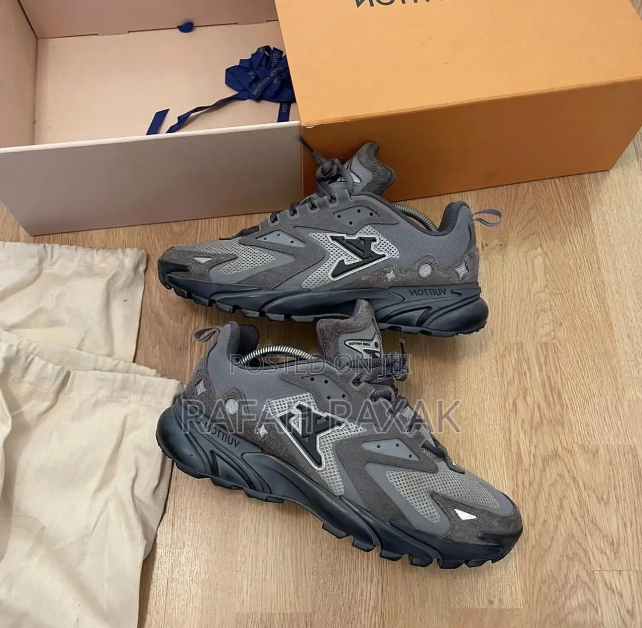 Original Louis Vuitton “Runner Tatic” Trainer Sneakers