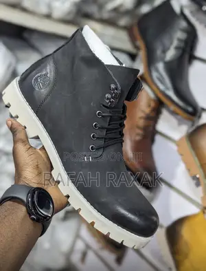 Original Black/Grey Timberland Smart Casual Leather Boots
