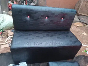 Saloon Waiting Chairs 3 Seater Good Leather