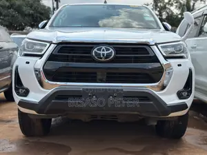 Toyota Hilux 2.4 Diesel 2020 White