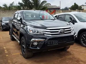 Toyota Hilux 2019 Black