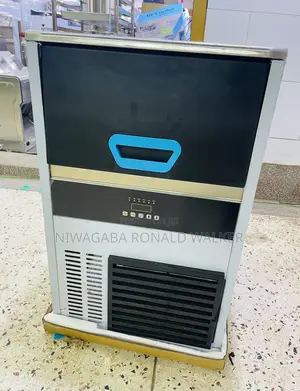 Commercial Industrial 40kg Ice Cube Maker Machine