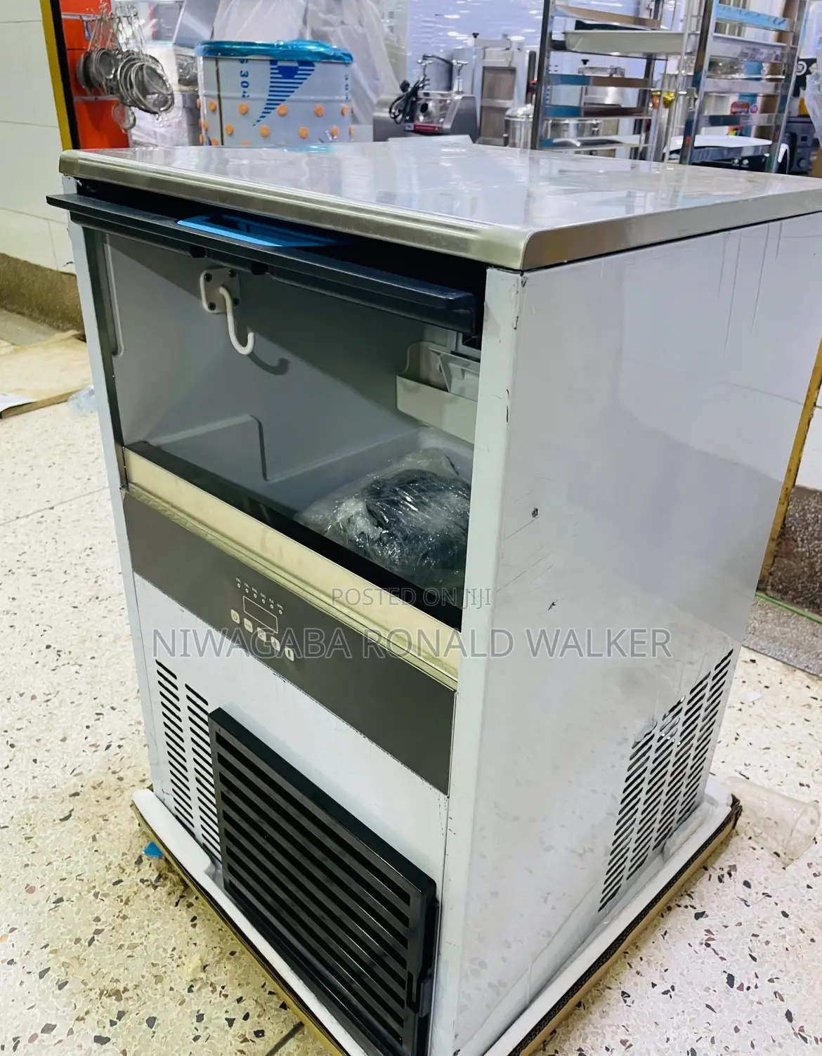 Commercial Industrial 40kg Ice Cube Maker Machine