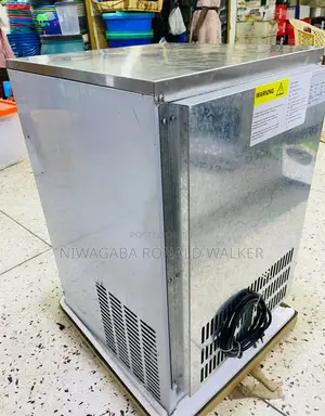 Commercial Industrial 40kg Ice Cube Maker Machine